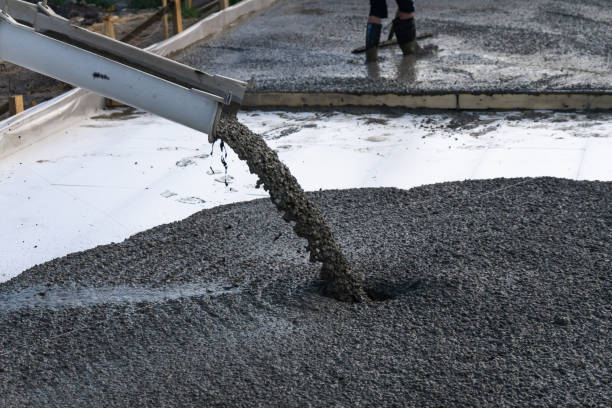 Best Concrete Walkway Installation  in Olivette, MO